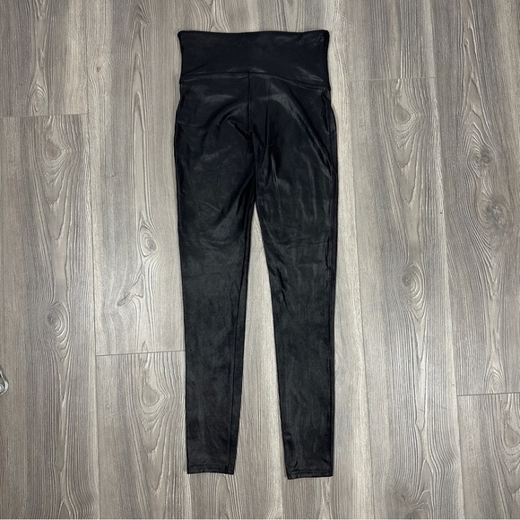 Spanx Faux "Leather" Black Leggings - SIZE L - Picture 3 of 3